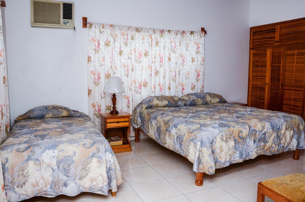 Vanvilla Guest House Negril Bilik gambar